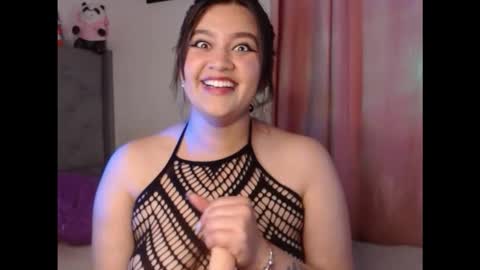 Snapshot of ariadna_martin chatting on November 29, 5:21 am Ari online show from November 29, 5:21 am