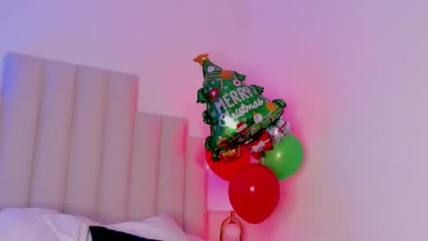 Snapshot of ariadnacolby chatting on December 21, 2:09 am ariadnacolby online show from December 21, 2:09 am