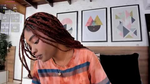 Snapshot of ariafoster chatting on October 5, 4:33 am Aria Foster online show from October 5, 4:33 am