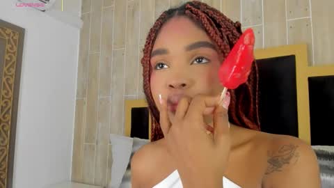 Snapshot of ariafoster chatting on October 16, 11:39 pm Aria Foster online show from October 16, 11:39 pm