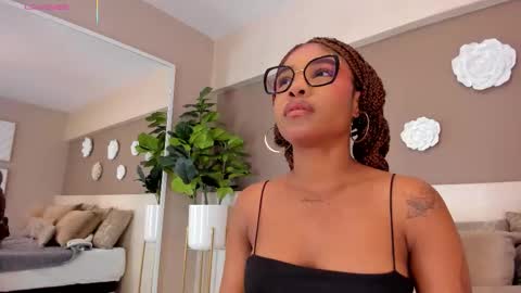 Snapshot of ariafoster chatting on November 25, 4:01 am Aria Foster online show from November 25, 4:01 am