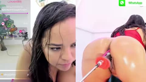 Snapshot of ariana_girl_ chatting on January 12, 8:57 am ariana girl online show from January 12, 8:57 am