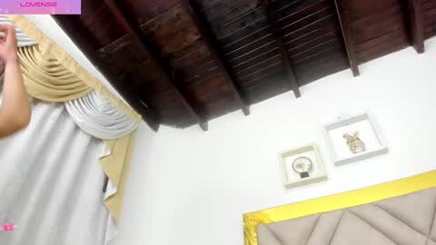 Snapshot of ariana_martins chatting on March 7, 3:19 am ARI online show from March 7, 3:19 am