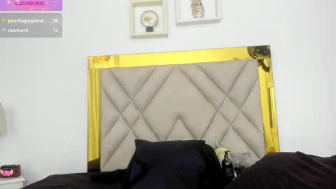 Snapshot of ariana_martins chatting on March 7, 6:24 am ARI online show from March 7, 6:24 am