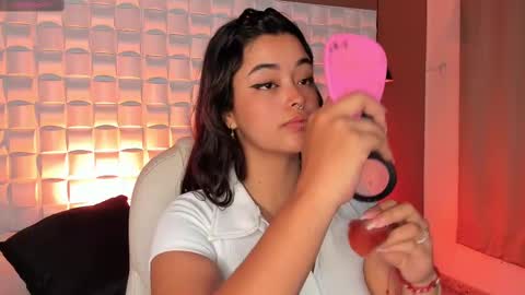 Ariana  online show from September 13, 1:33 pm