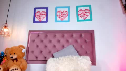 Susan online show from March 8, 11:49 pm