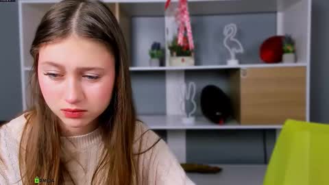 Snapshot of arianaa_cat chatting on February 22, 6:35 am arianaa_cat online show from February 22, 6:35 am