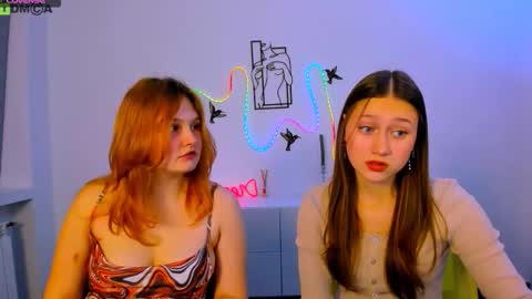 Snapshot of arianaa_cat chatting on February 28, 7:37 pm arianaa_cat online show from February 28, 7:37 pm