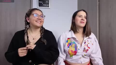 Snapshot of arianablake_11 chatting on December 16, 12:59 am Ariana online show from December 16, 12:59 am