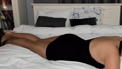 Snapshot of arianasage_ chatting on January 9, 1:56 pm Ana online show from January 9, 1:56 pm