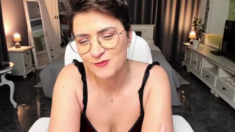 Snapshot of arianasage_ chatting on January 26, 3:58 pm Ana online show from January 26, 3:58 pm