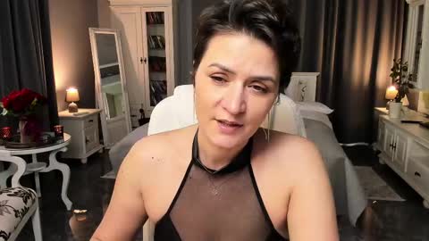 Snapshot of arianasage_ chatting on February 18, 2:49 pm Ana online show from February 18, 2:49 pm