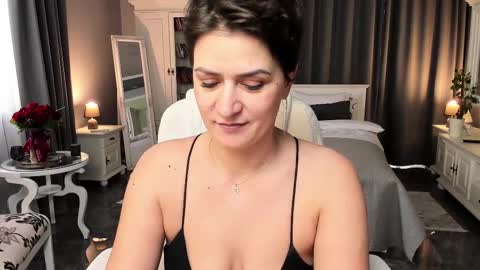 Snapshot of arianasage_ chatting on February 20, 12:25 pm Ana online show from February 20, 12:25 pm