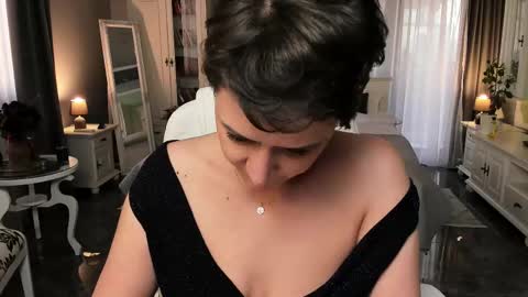 Snapshot of arianasage_ chatting on February 26, 3:19 pm Ana online show from February 26, 3:19 pm