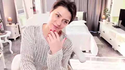 Snapshot of arianasage_ chatting on March 10, 1:21 pm Ana online show from March 10, 1:21 pm