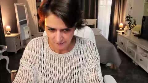 Snapshot of arianasage_ chatting on September 20, 3:57 pm Ana online show from September 20, 3:57 pm