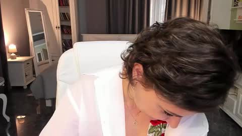 Snapshot of arianasage_ chatting on December 2, 12:54 pm Ana online show from December 2, 12:54 pm