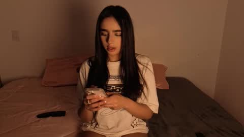 Snapshot of ariandbela__ chatting on October 8, 4:43 am ariandbela__ online show from October 8, 4:43 am