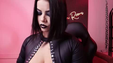 Snapshot of arianna__smith_ chatting on October 28, 7:49 pm Arianna online show from October 28, 7:49 pm