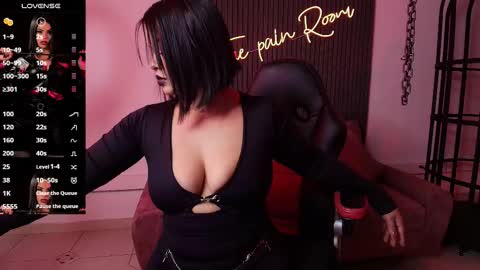 Snapshot of arianna__smith_ chatting on November 12, 7:46 pm Arianna online show from November 12, 7:46 pm