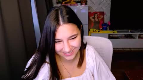 Snapshot of arianna_grend chatting on October 15, 8:36 am Arianna online show from October 15, 8:36 am
