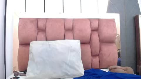 arianna pearl online show from April 18, 1:59 pm