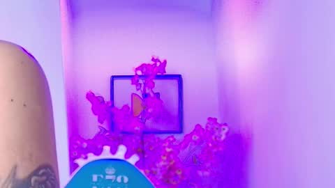 arianna_sweeet online show from March 22, 3:32 am