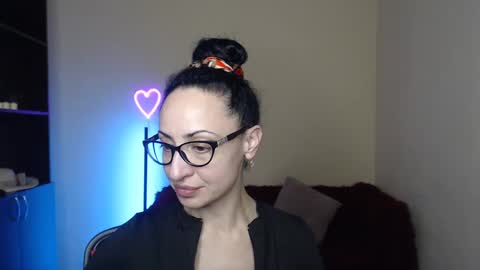 Arianna online show from February 4, 6:38 pm