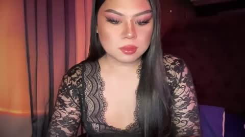 Snapshot of arianna_wardx chatting on December 3, 5:45 pm LOVELY online show from December 3, 5:45 pm