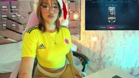 Snapshot of arianova_ chatting on November 24, 1:11 pm Aria online show from November 24, 1:11 pm