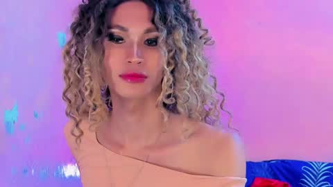 Snapshot of ariba_aribats chatting on December 3, 5:09 am VAL online show from December 3, 5:09 am