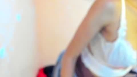 Snapshot of ariba_aribats chatting on December 21, 10:17 am VAL online show from December 21, 10:17 am