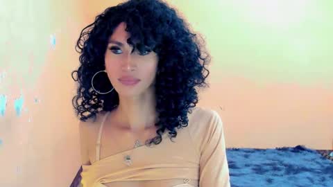 Snapshot of ariba_aribats chatting on January 6, 9:54 pm VAL online show from January 6, 9:54 pm