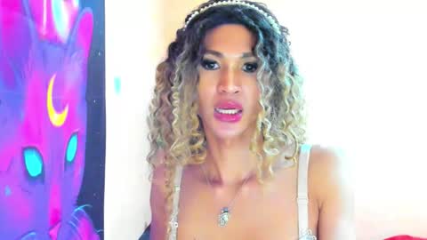 Snapshot of ariba_aribats chatting on January 29, 6:50 pm VAL online show from January 29, 6:50 pm