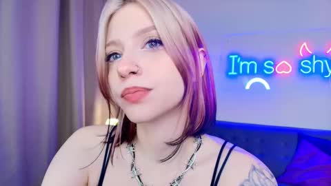 Ariel online show from November 25, 1:55 pm