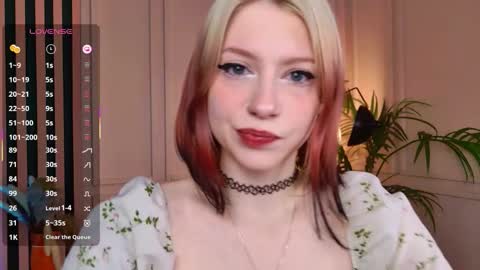 Ariel online show from December 5, 11:30 am