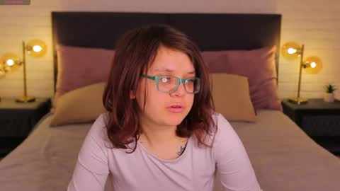 Ariell Mini online show from April 15, 5:58 am