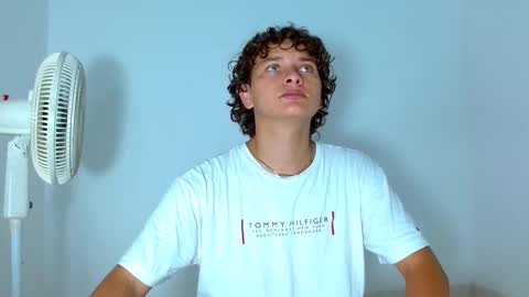 Ariel Aoir online show from March 28, 9:14 pm