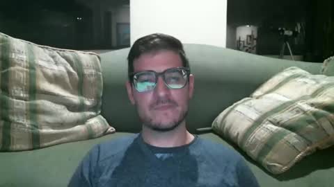 Snapshot of arielsinho chatting on February 25, 4:14 am Anon online show from February 25, 4:14 am