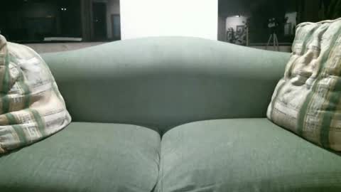 Snapshot of arielsinho chatting on October 4, 5:16 am Anon online show from October 4, 5:16 am