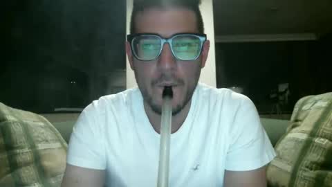 Snapshot of arielsinho chatting on October 25, 5:15 am Anon online show from October 25, 5:15 am