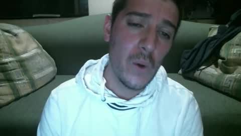 Snapshot of arielsinho chatting on November 19, 11:49 pm Anon online show from November 19, 11:49 pm