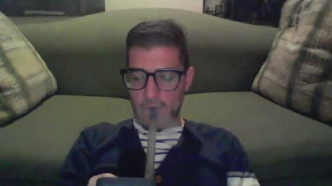 Snapshot of arielsinho chatting on December 14, 7:14 am Anon online show from December 14, 7:14 am