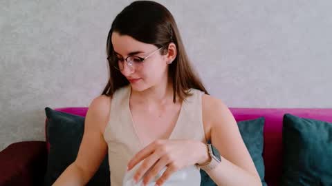 arielstonks_lovee online show from December 4, 6:23 am