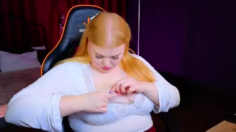 Adele online show from March 24, 4:12 pm