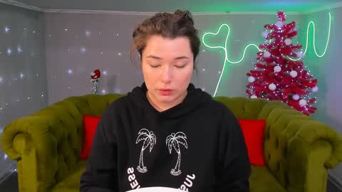 Ari online show from December 28, 2:10 pm