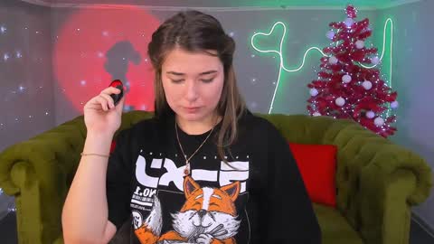 Ari online show from December 31, 3:31 pm