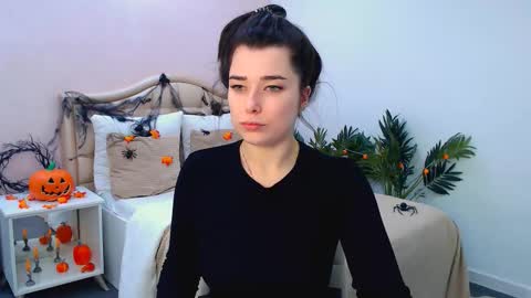 Ari online show from November 1, 8:33 pm