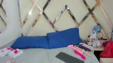 ariht online show from March 6, 9:22 pm