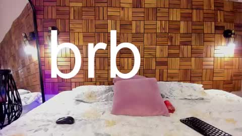 Snapshot of ariiaa_1 chatting on February 17, 11:31 pm ARIANNA online show from February 17, 11:31 pm